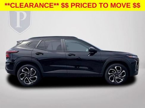 New 2026 Chevrolet Trax RS w/ Driver Confidence Package FWD image 5