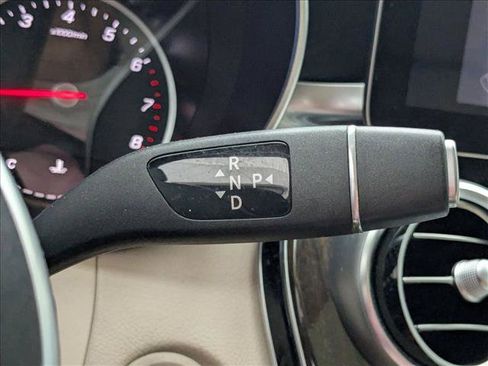 Used 2021 Mercedes-Benz GLC 300 image 7