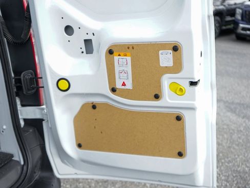 Used 2022 Ford Transit Connect XL image 9