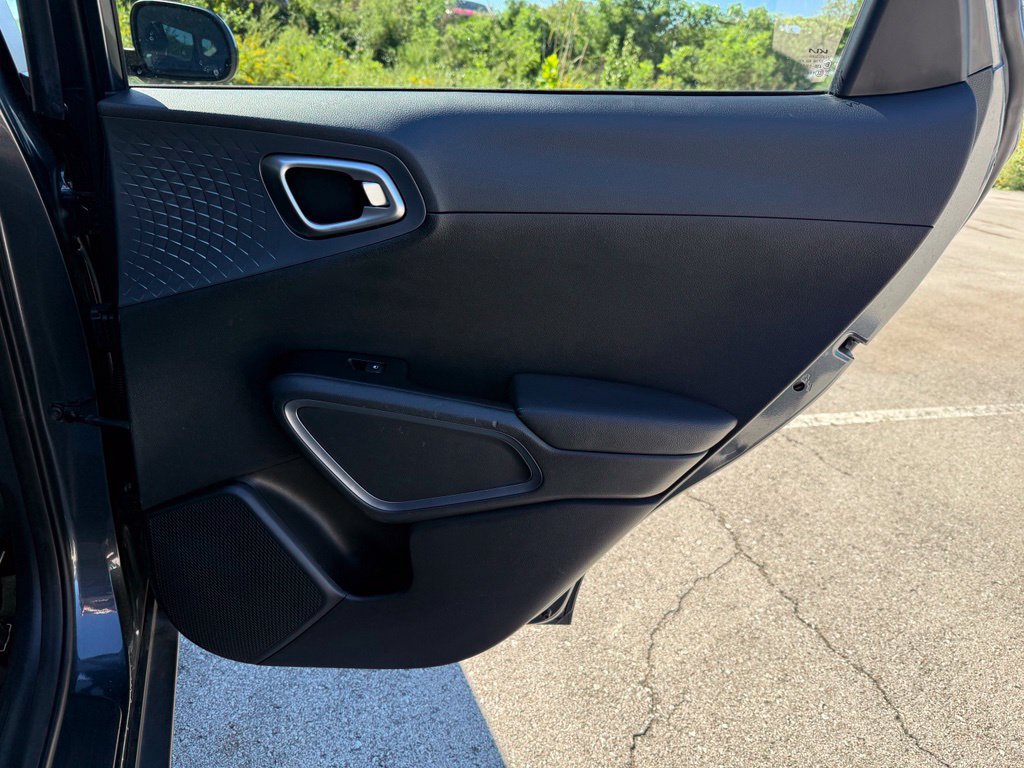 Used 2023 Kia Soul EX FWD image 16