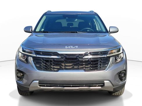 Used 2025 Kia Seltos S FWD image 2