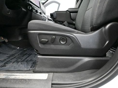 Used 2024 Chevrolet Silverado 2500 LT image 25