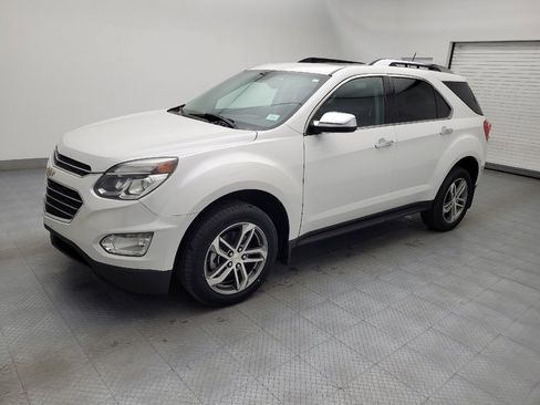 Used 2017 Chevrolet Equinox Premier w/ Enhanced Convenience Package image 2