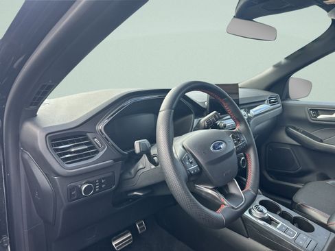 Used 2024 Ford Escape ST-Line image 6