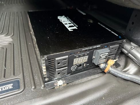 Used 2022 Ford F250 XL w/ Power Equipment Group image 14