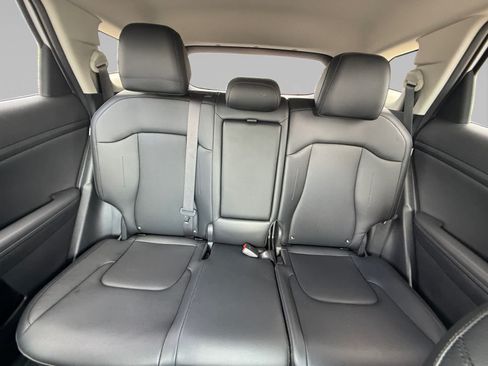 Used 2025 Kia Sportage EX FWD image 21
