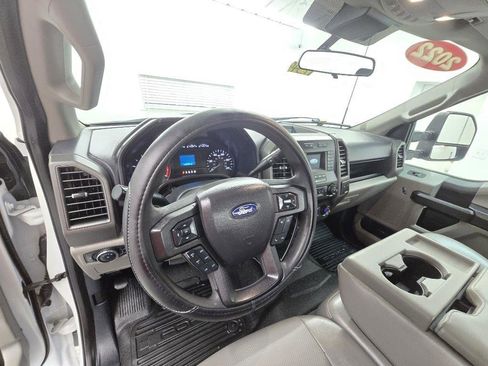 Used 2022 Ford F250 XL w/ Power Equipment Group AWD/4WD image 11