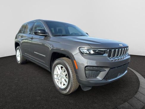 New 2026 Jeep Grand Cherokee Laredo X image 3