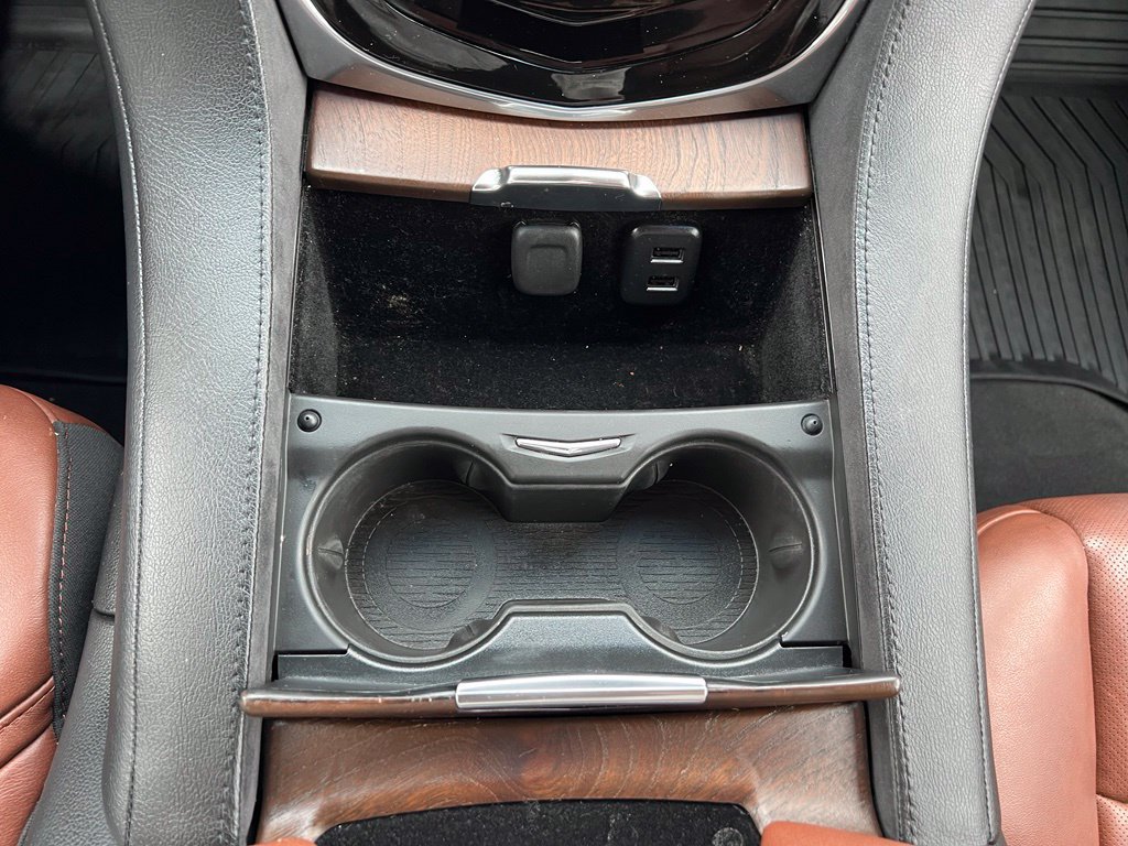 Used 2017 Cadillac Escalade Luxury AWD/4WD image 35