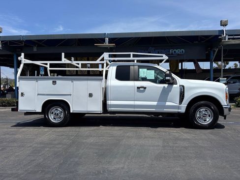 Used 2023 Ford F250 XL w/ XL Chrome Package RWD image 7