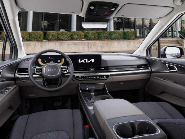 New 2026 Kia Carnival LX FWD image 15