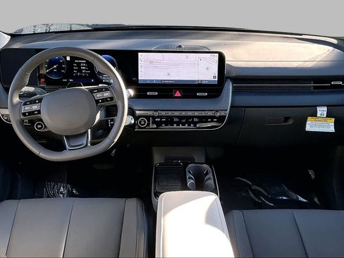 Certified 2026 Hyundai Ioniq 5 SEL RWD image 15