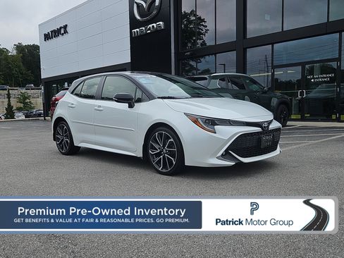 Used 2021 Toyota Corolla XSE FWD image 1