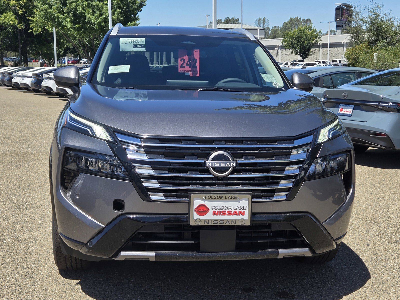 New 2026 Nissan Rogue Platinum AWD/4WD image 2