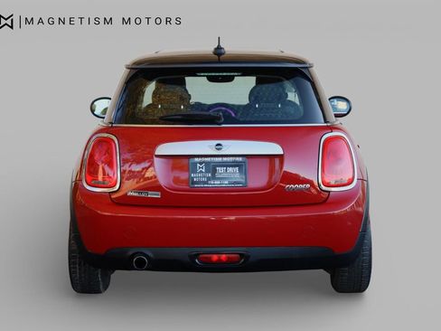 Used 2014 MINI Cooper 2-Door Hardtop image 8