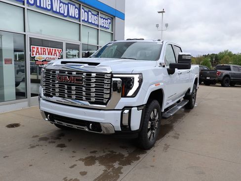 New 2026 GMC Sierra 2500 Denali w/ Technology Package AWD/4WD image 6
