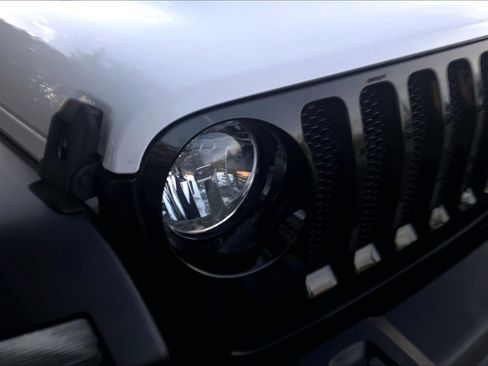 Certified 2021 Jeep Wrangler Sport image 21