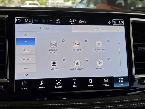 New 2026 Chrysler Pacifica Limited w/ Uconnect Theater Family Group AWD/4WD image 30