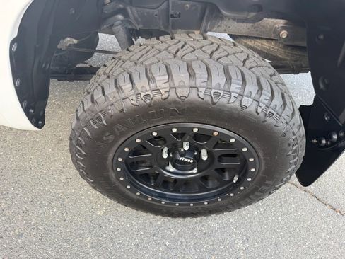 Used 2020 Toyota Tundra SR image 35