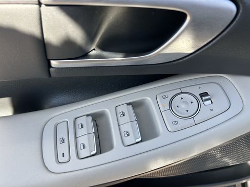Certified 2024 Hyundai Sonata SEL w/ Convenience Package FWD image 29