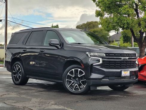 Used 2022 Chevrolet Tahoe RST w/ Sport Performance Package image 2