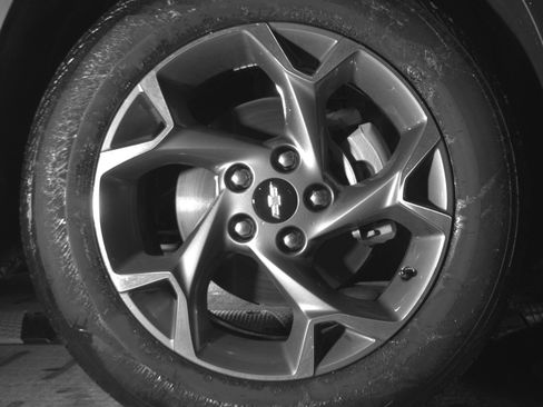 Used 2025 Chevrolet Trax LT w/ LT Convenience Package image 13