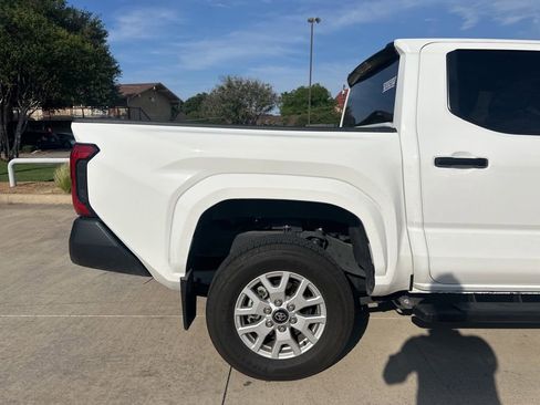 Used 2024 Toyota Tacoma SR RWD image 8