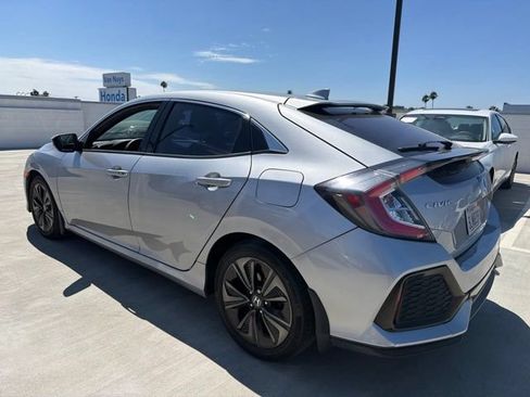 Used 2018 Honda Civic EX image 2