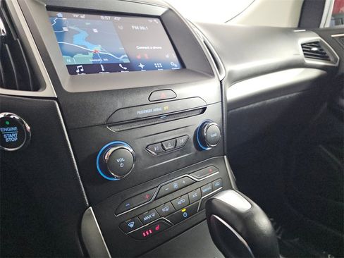 Used 2016 Ford Edge SEL w/ Equipment Group 201A image 30