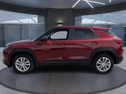 Certified 2023 Chevrolet TrailBlazer LS FWD image 3