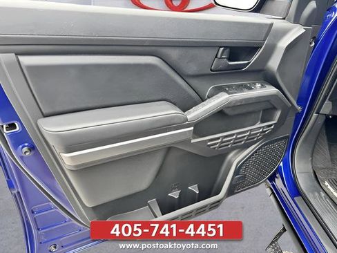Used 2024 Toyota Tacoma SR5 AWD/4WD image 28