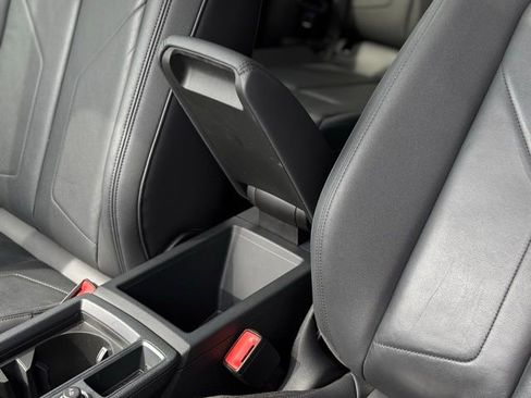 Used 2020 Audi Q3 2.0T Premium image 42