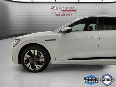 Used 2022 Audi e-tron Premium Plus w/ Premium Plus Package image 94