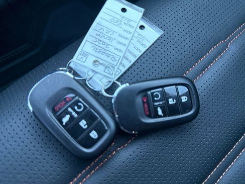 Used 2025 Honda CR-V Sport Touring image 27