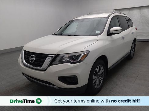 Used 2020 Nissan Pathfinder S image 1