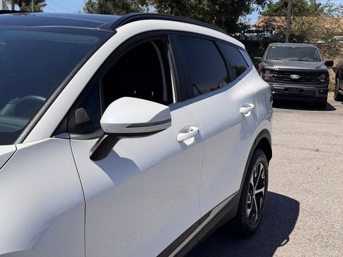Used 2023 Kia Sportage EX w/ EX Premium Package AWD/4WD image 9