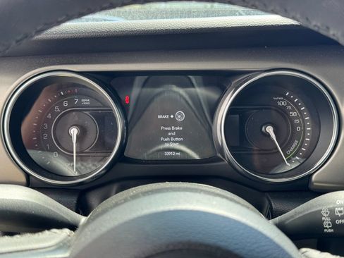 Used 2023 Jeep Wrangler Unlimited AWD/4WD image 25