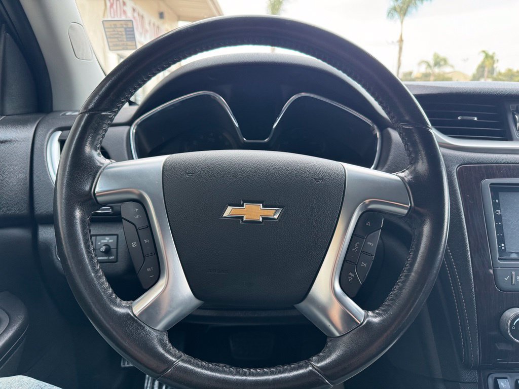 Used 2016 Chevrolet Traverse LT FWD image 11