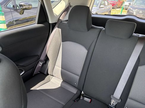 Used 2025 Kia Soul LX w/ LX Technology Package FWD image 38
