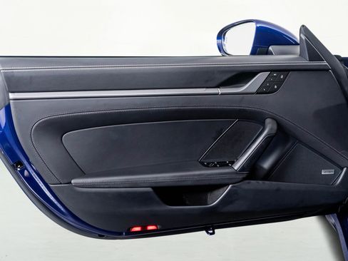 Used 2024 Porsche 911 Carrera 4S w/ Sport Package image 46