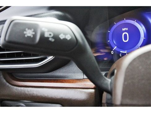 Used 2023 Ford Explorer King Ranch w/ Premium Technology Package image 16