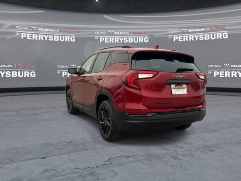 Used 2023 GMC Terrain SLT w/ Infotainment Package II AWD/4WD image 6