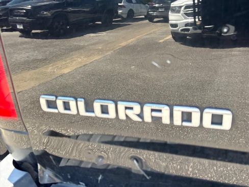 Used 2018 Chevrolet Colorado ZR2 w/ ZR2 Midnight Special Edition AWD/4WD image 11