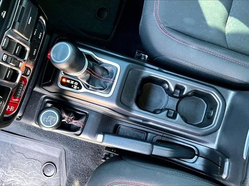Used 2023 Jeep Gladiator Rubicon w/ LED Lighting Group AWD/4WD image 19