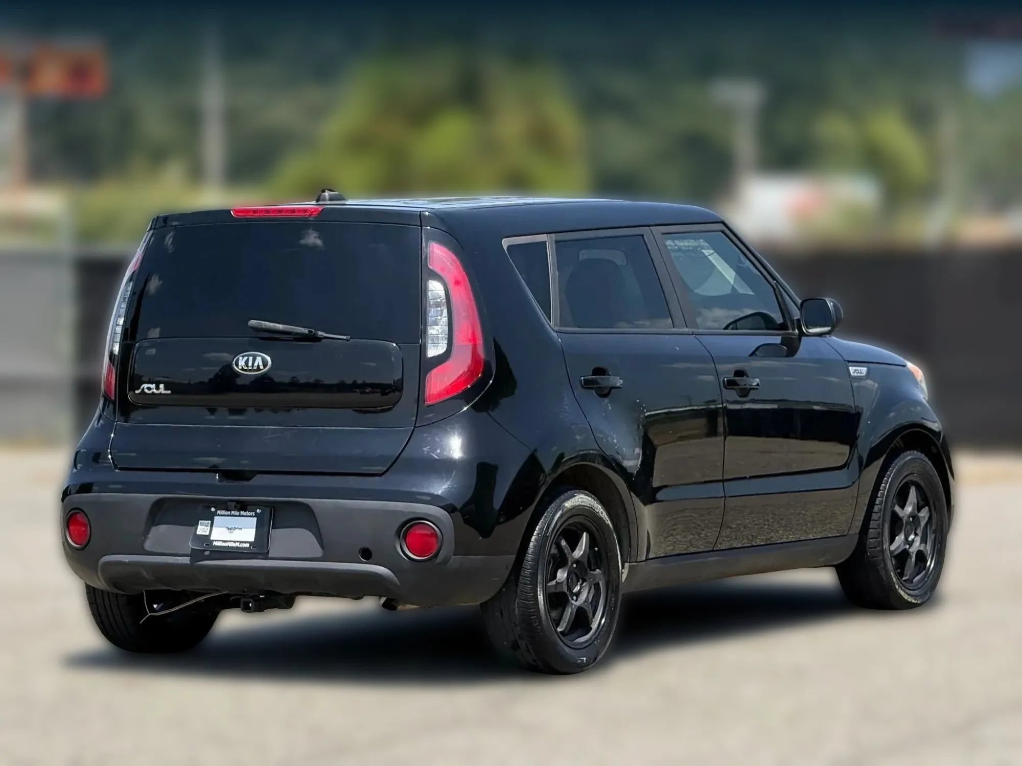 Used 2018 Kia Soul FWD image 9