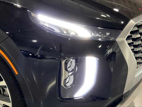 Used 2021 Hyundai Palisade Limited w/ Winter Package image 31