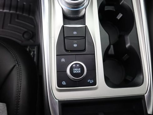 Used 2023 Ford Explorer XLT w/ XLT Sport Appearance Package AWD/4WD image 61