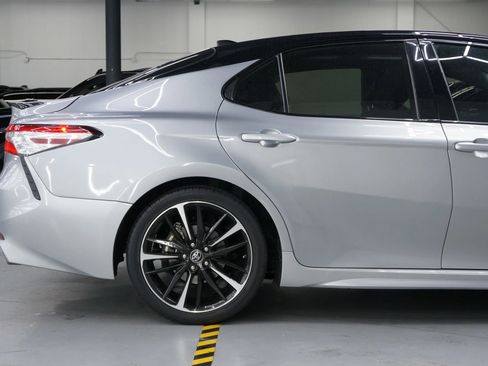 Used 2019 Toyota Camry XSE image 35