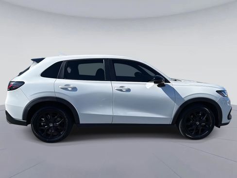 Certified 2023 Honda HR-V Sport image 2