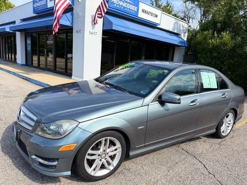 Used 2012 Mercedes-Benz C 250 Sedan image 19